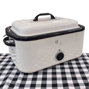 18qt White Electic Oval Roaster Oven. For cooking or keeping food warm for serving.