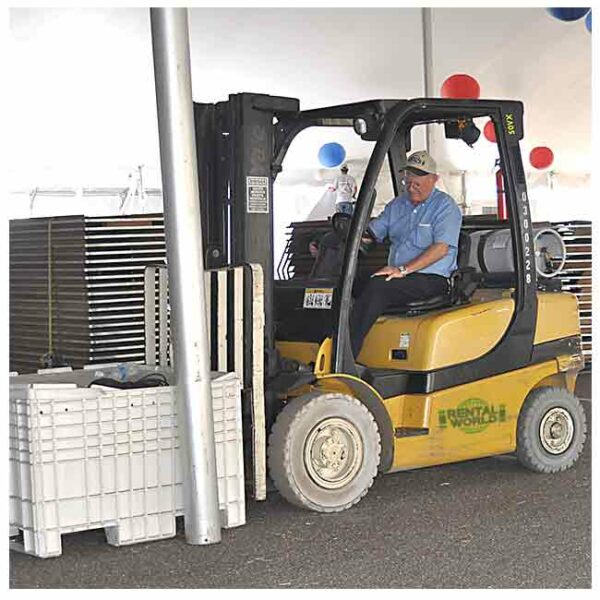 5000# Warehouse Forklift Equipment Rentals